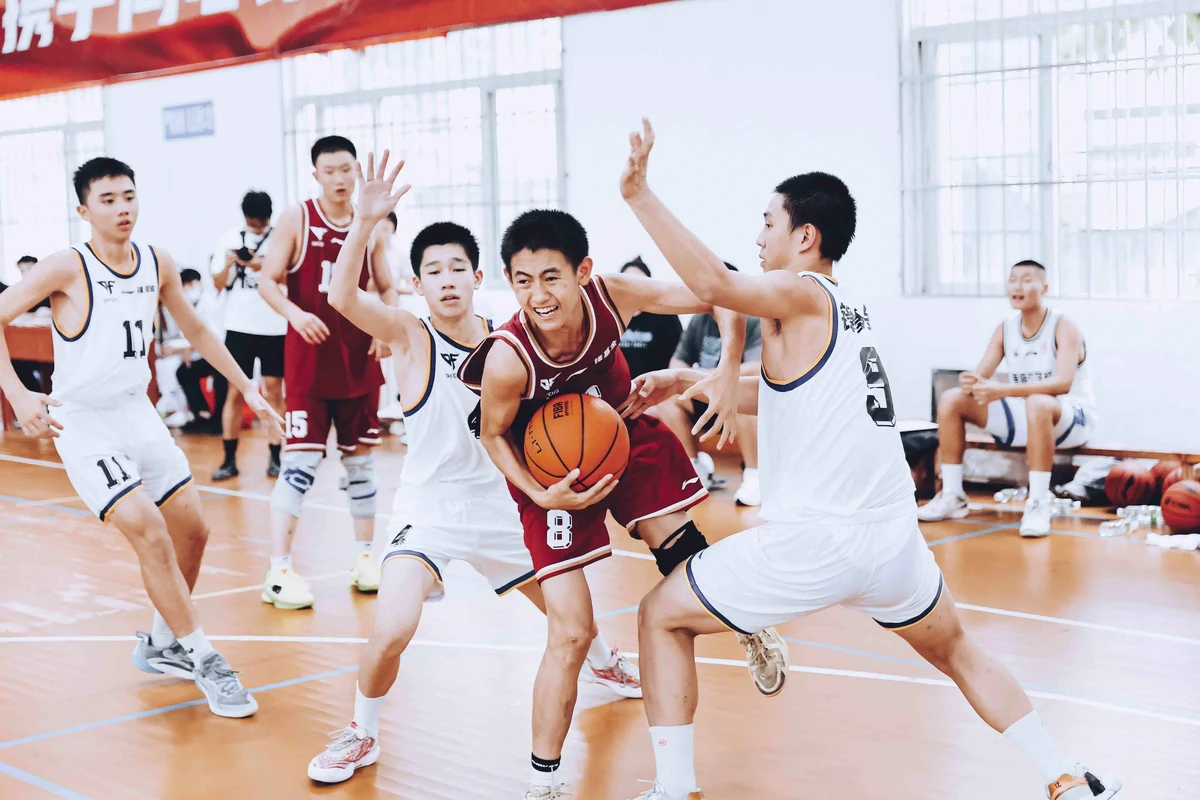 青少年篮球运动员如何适应不同赛制？